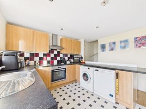 Kitchen- click for photo gallery